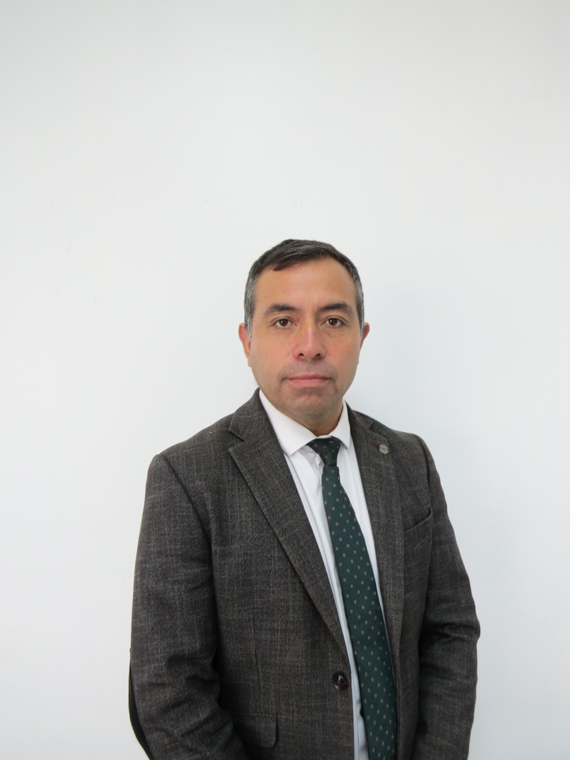 Retrato de Sr. Félix Araya Castillo, Director del Colegio Rukalaf en La Serena